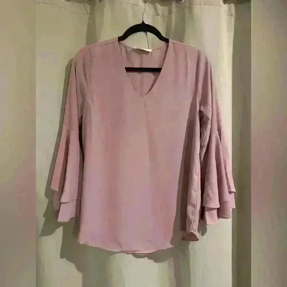 Women’s V-Cut Zenana Blouse
